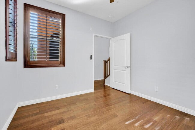 Building Photo - 1824 Peach Ct