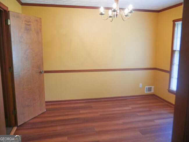 Building Photo - 6451 Edenfield Dr