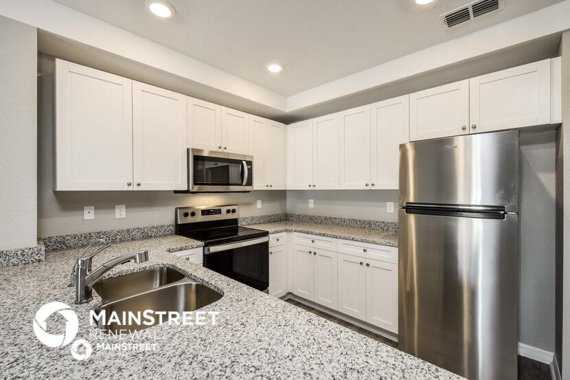 Building Photo - 621 NW 37th Pl