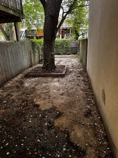 Building Photo - 910 Ramsay St