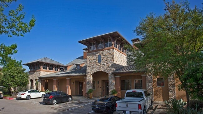 Building Photo - 6500 Champion Grandview Way