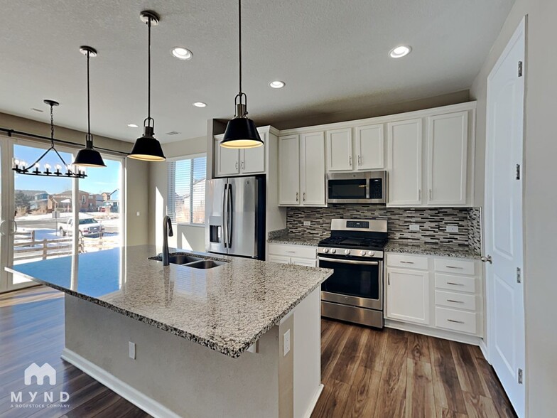 Building Photo - 9993 Truckee St