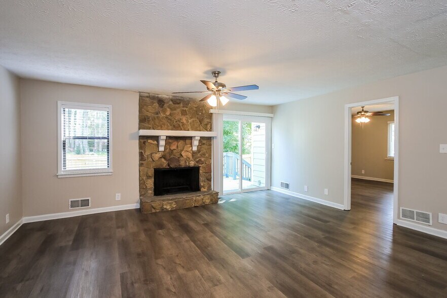 Building Photo - 5069 Great Meadows Rd