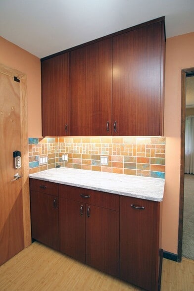 Building Photo - 2727 SE 58th Ave