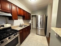 Building Photo - Perfect house to call home