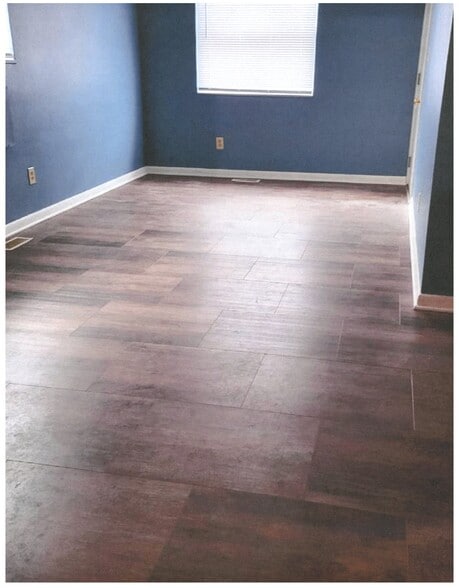 Building Photo - 1331 Chardon Ct