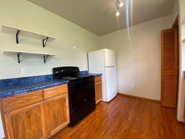 Building Photo - 3BR Home in Pacific Paradise Gardens, Mt. View