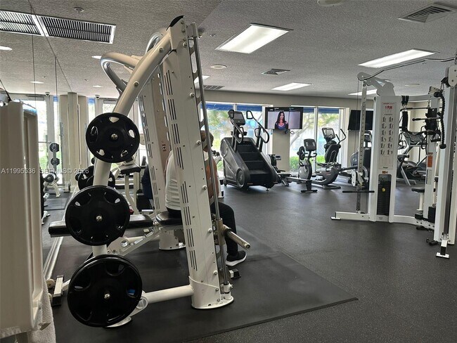 Building Photo - 6001 N Ocean Dr