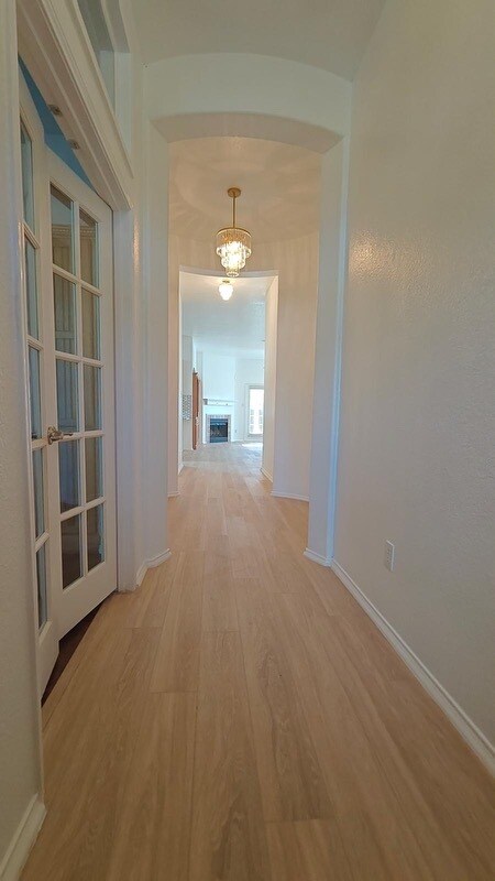 Building Photo - 11171 Mansfield Dr