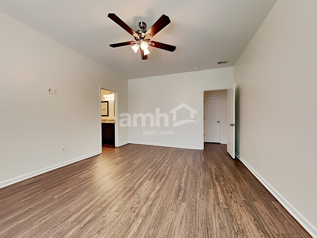 Building Photo - 274 Decatur Dr