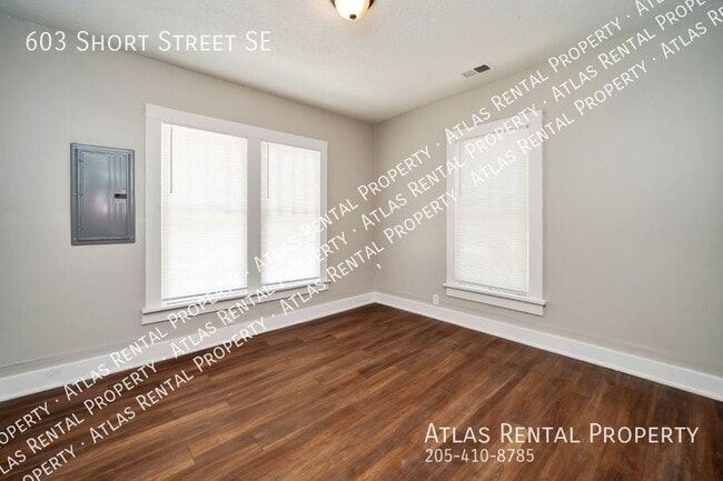 Building Photo - 603 Short St SE