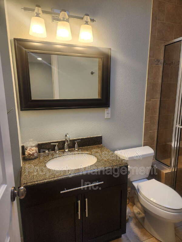 Building Photo - 454 N Finch Ave