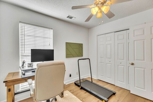 Building Photo - Gorgeously Updated 4 Bed/3.5 Bath in Tranquilla Hall - Buckhead