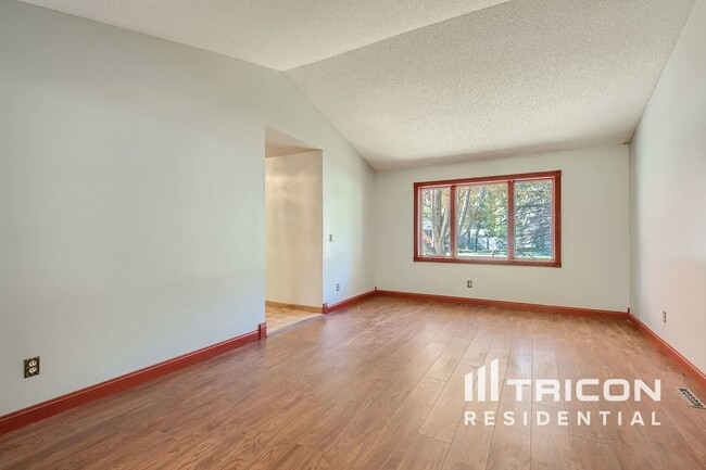 Building Photo - 13419 Marigold St NW