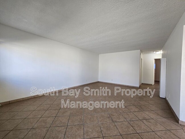 Building Photo - 2619 Mathews Ave