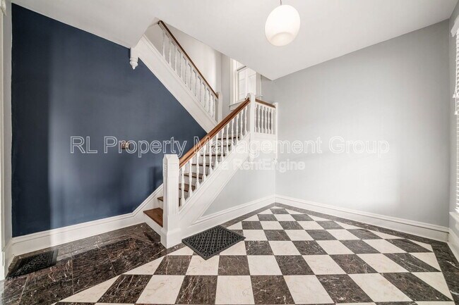 Building Photo - 322 Wilber Ave