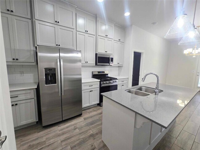 Building Photo - 9221 Anaum Ln