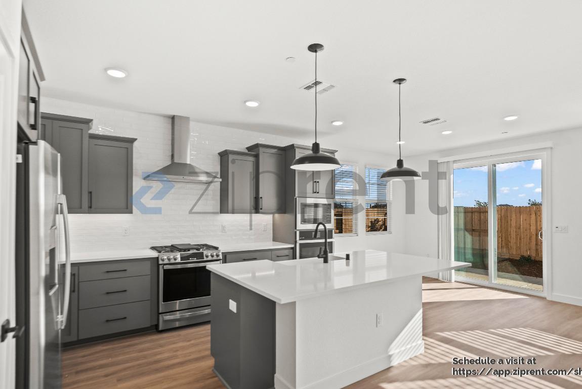 Building Photo - 412 Gold Coast Rd