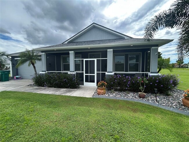 Building Photo - 25427 Doredo Dr