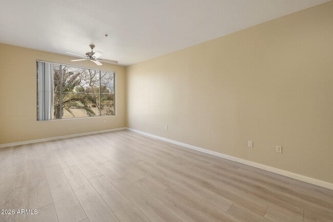 Building Photo - 1701 E Colter St