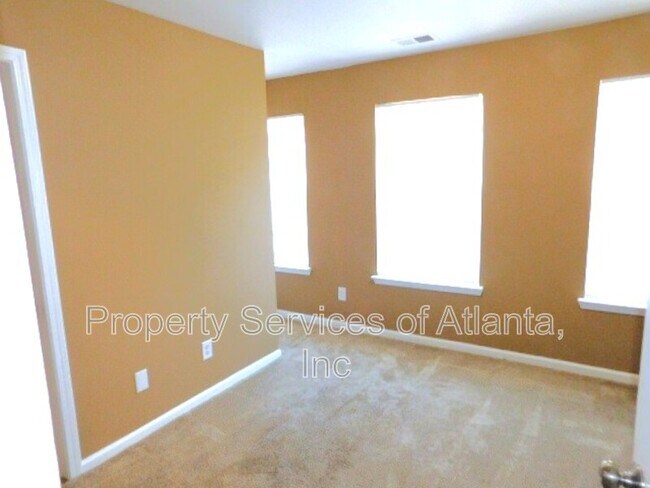 Building Photo - 1795 Devon Dr