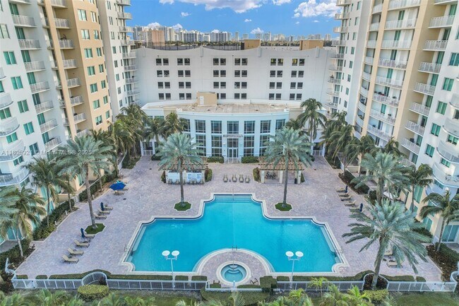 Building Photo - 1745 E Hallandale Beach Blvd
