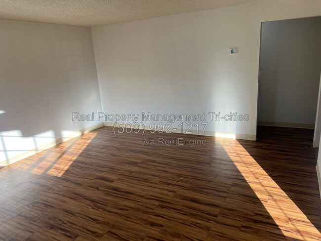 Building Photo - 118 N McKinley St