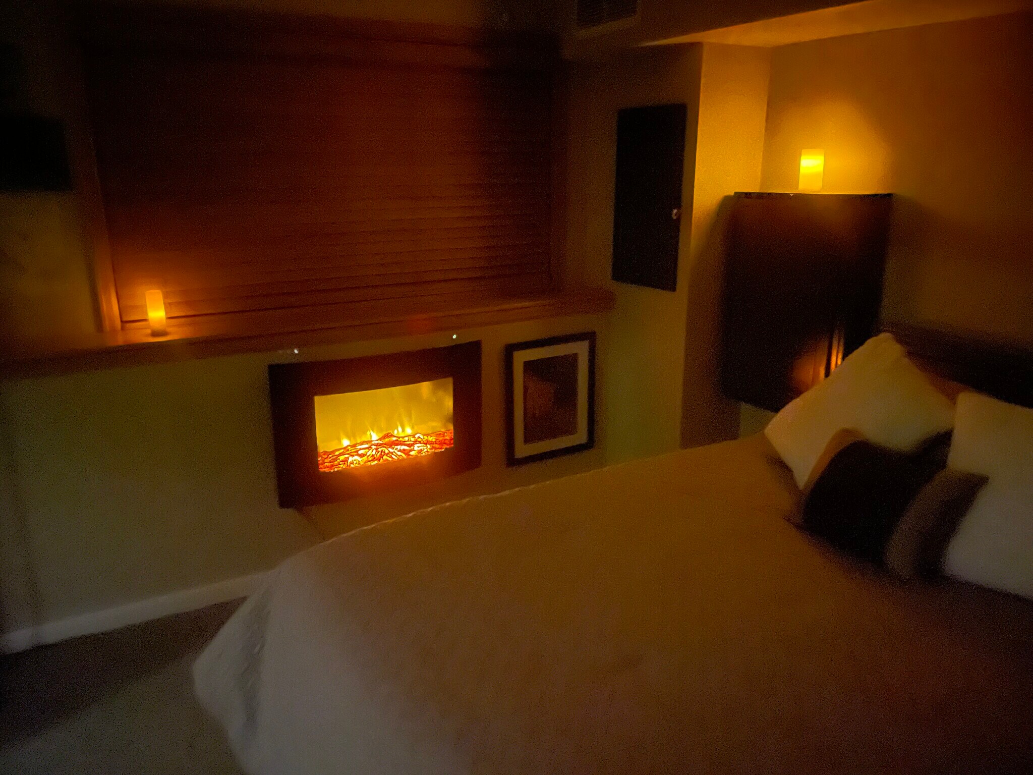 Building Photo - 1887 Hunters Dr