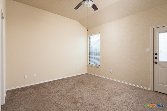 Building Photo - 514 Creekside Cir