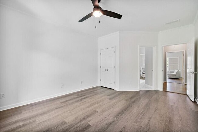 Building Photo - 7015 Blackthorn Ln