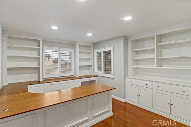 Building Photo - 1472 Pinewood Dr