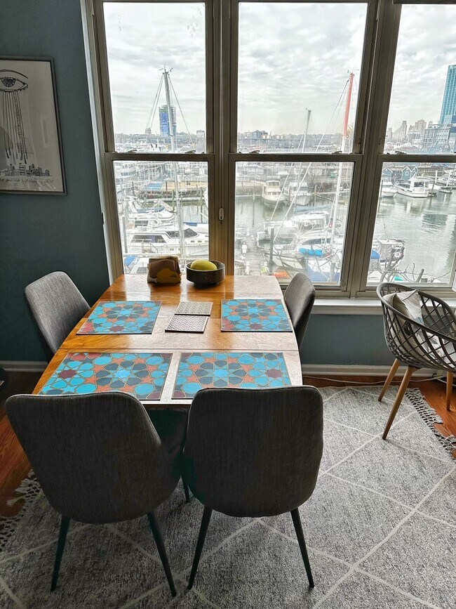 Building Photo - 15 WARREN St