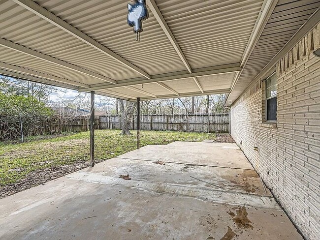 Building Photo - 16310 Cavendish Dr