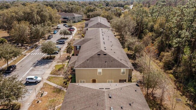 Building Photo - 3 Bedroom 3 Bath Kissimmee Emerald Lake Townhome with 2 Master Suites and Stainless Appliances!