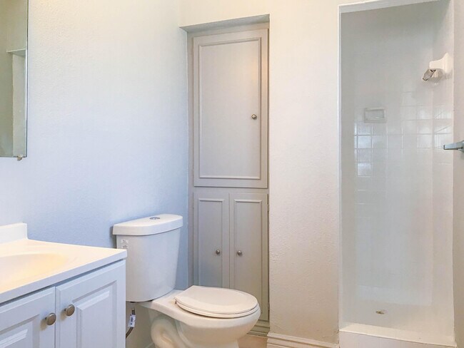 Building Photo - 5221 Edmonton Ave