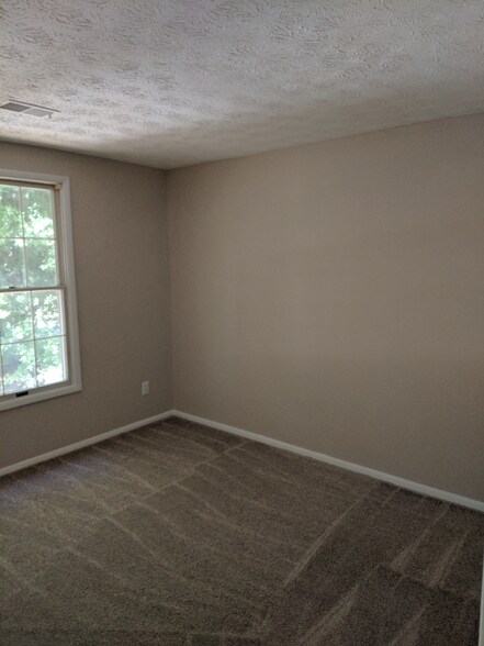 Building Photo - 5593 Marbut Rd
