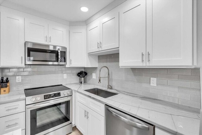 Building Photo - 9755 Harrell Ave