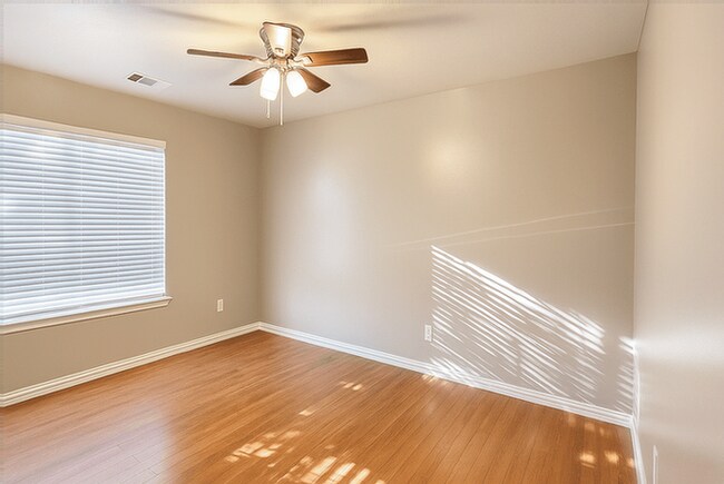 Building Photo - 4427 Eaglewood Trail Dr