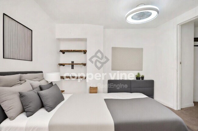 Building Photo - 1617 California St