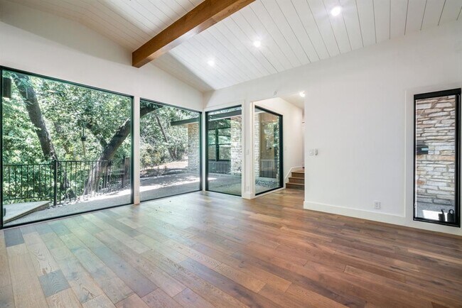 Building Photo - 3514 Hillbrook Dr