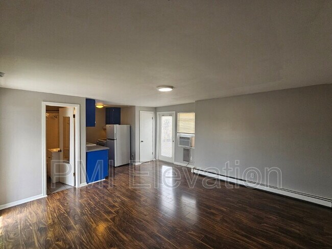 Building Photo - 1140 N Downing St