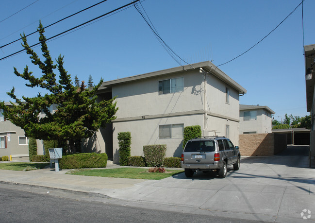 Building Photo - 51 Lester Ave