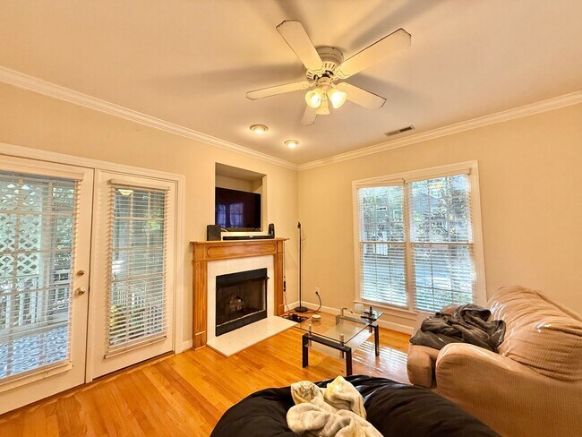 Building Photo - 1105 Banbury Woods Pl