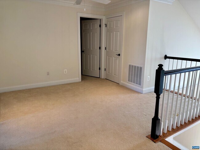 Building Photo - 643 Eight Woods Ln