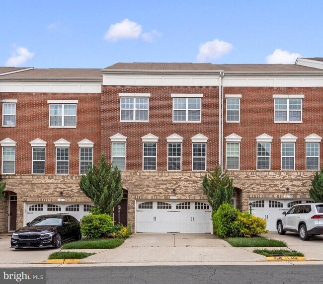 Building Photo - 23215 Tradewind Dr
