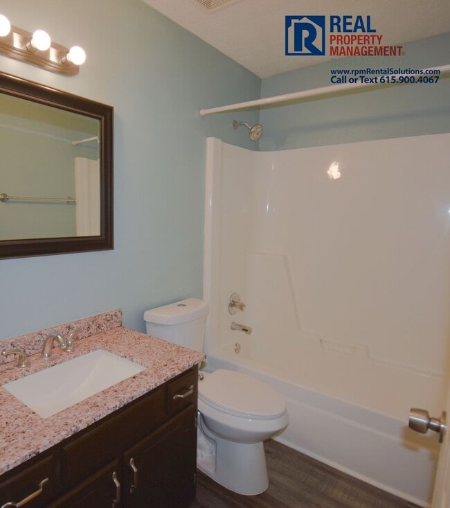 Building Photo - 7403 Greenway Dr
