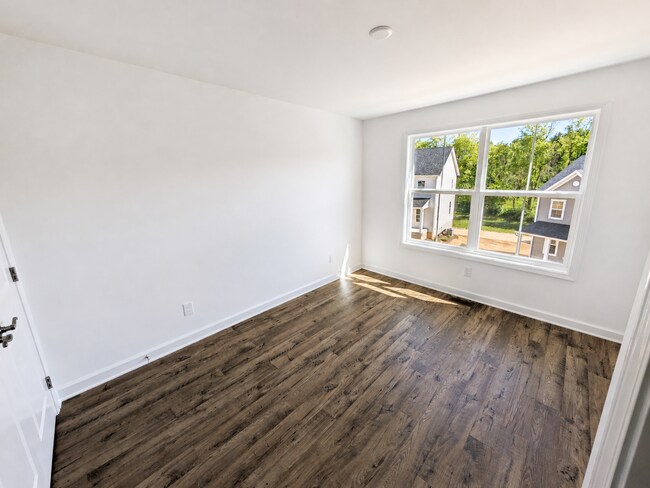 Building Photo - Modern Blacksburg Townhome with Garage, Balcony, Internet & Water Included with the Rent