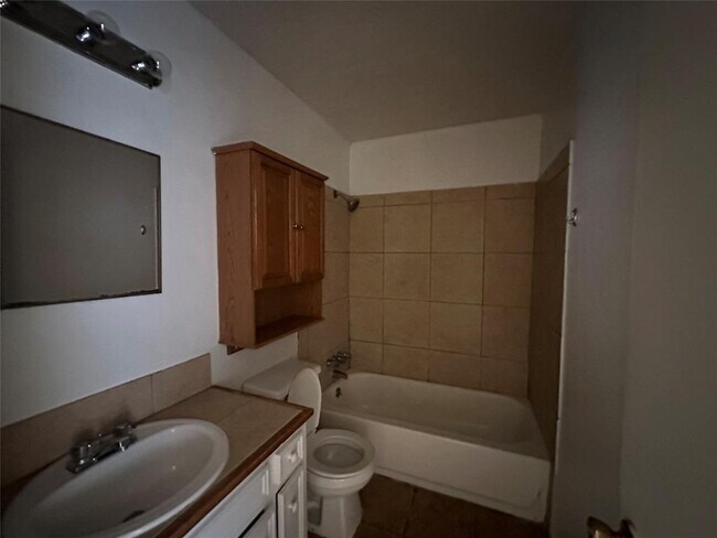 Building Photo - 3359 Frick Rd