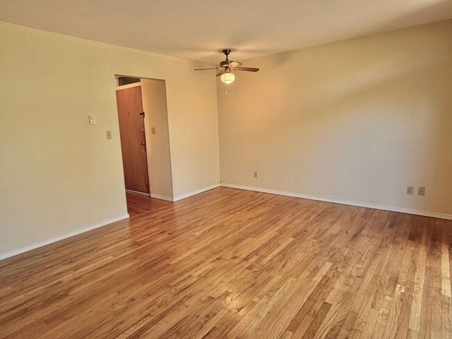 Building Photo - 2711 4th Ave N