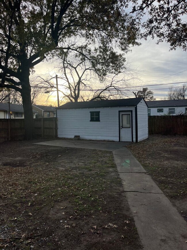 Building Photo - Step into this beautifully updated 1950's gem, where charm meets modern convenience